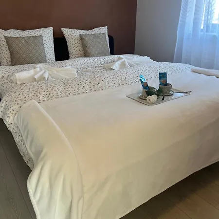 Brightside Apartman *